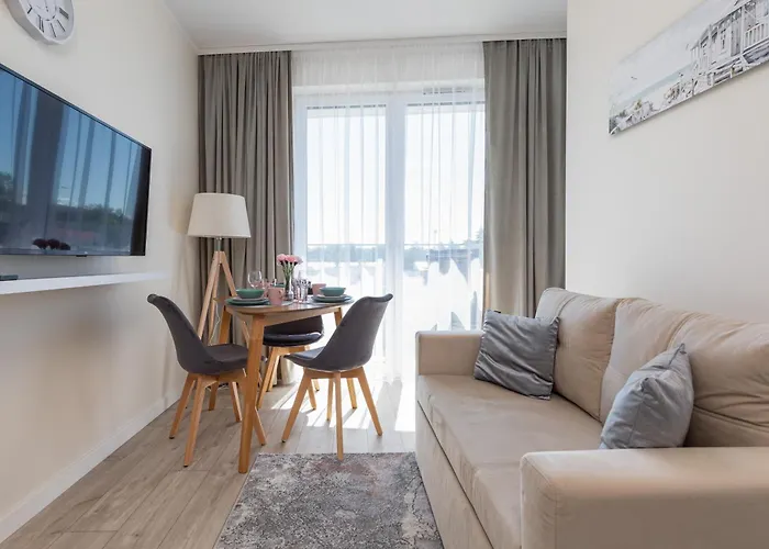 アパートホテル Baltic Marina By Renters コウォブジェク